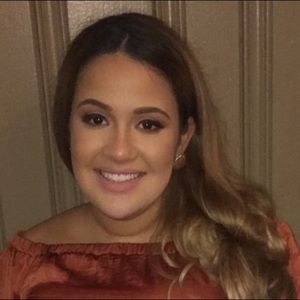 Meet your Posher, Nayelis